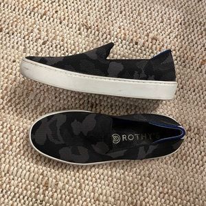 Rothy’s Women’s Original Slip On Sneaker, Gray Camo, Size 5